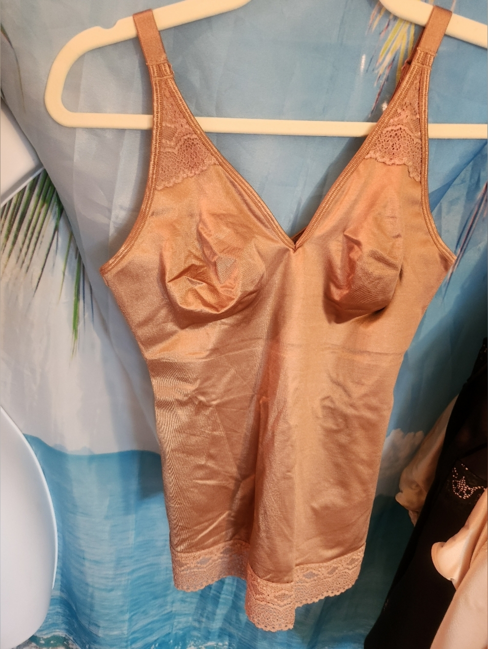 🆕️ size 34 Pin-Up Cami Ruby Ribbon Latte Color